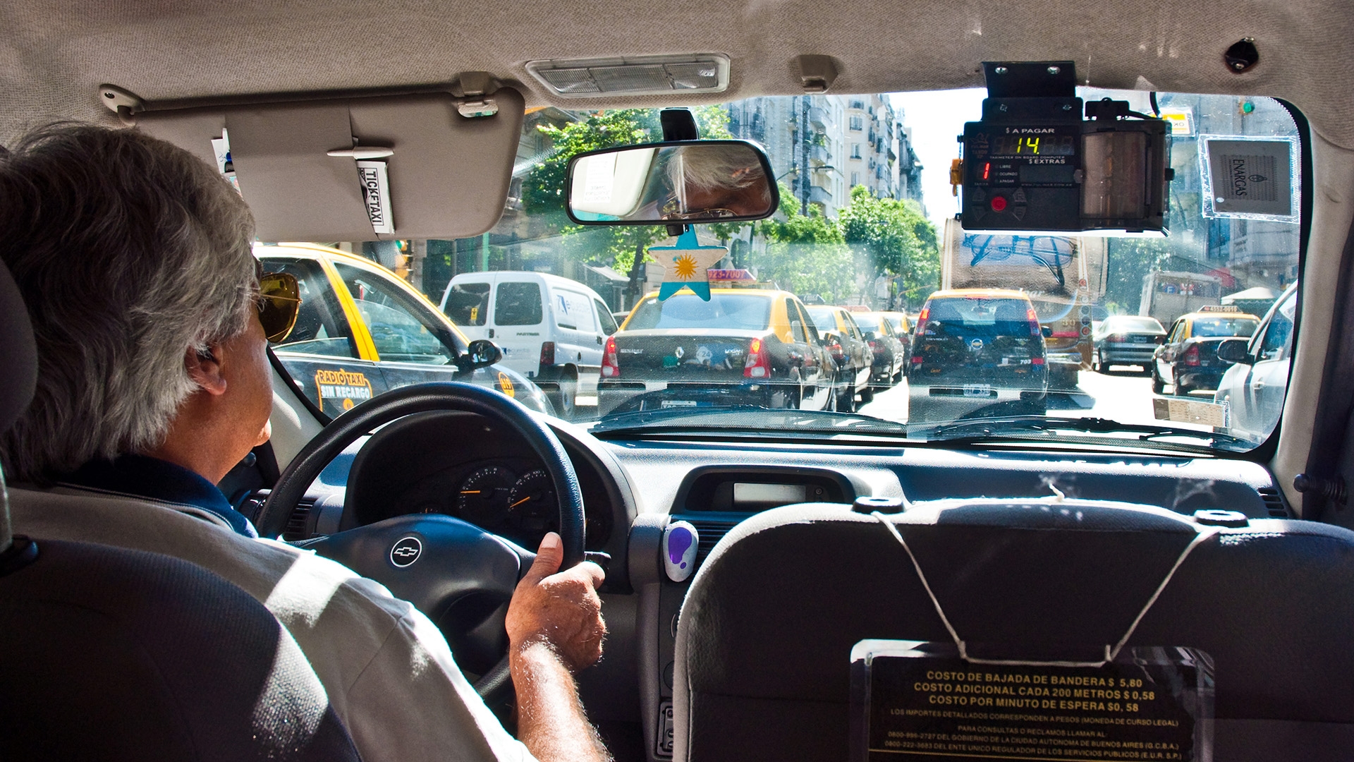 Услуги такси в Ламассоле и их стоимость